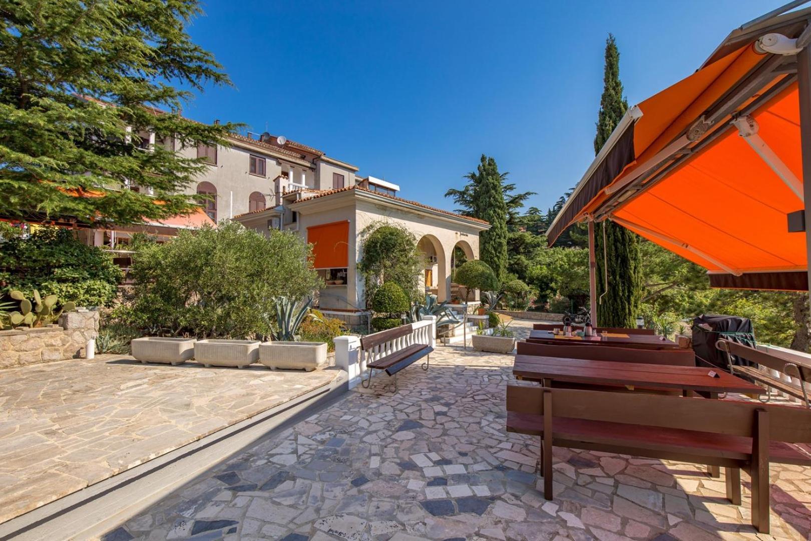 Apartments Jadranka Omišalj Exterior foto